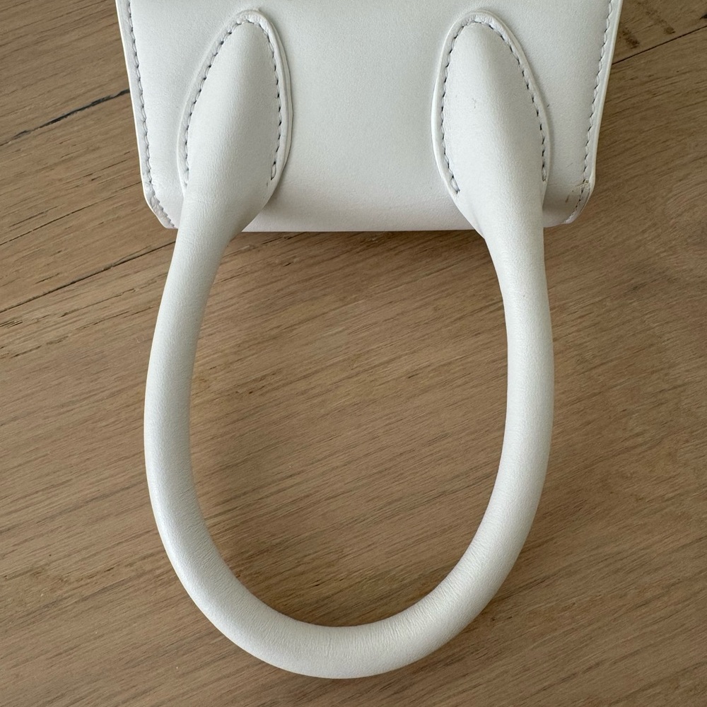 Pristine ⭐️ JACQUEMUS Le Chiquito Mini Crossbody White Leather Bag - Picture 9 of 16